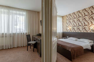Гостиница Пик Рязань Улучшенный двухместный номер с 1 кроватью-1